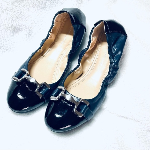 🥿 NWB Adrienne Vittadini Cadeeno Patent Faux Leather Ballet Flats – Size 7.5 💙 - Picture 3 of 7